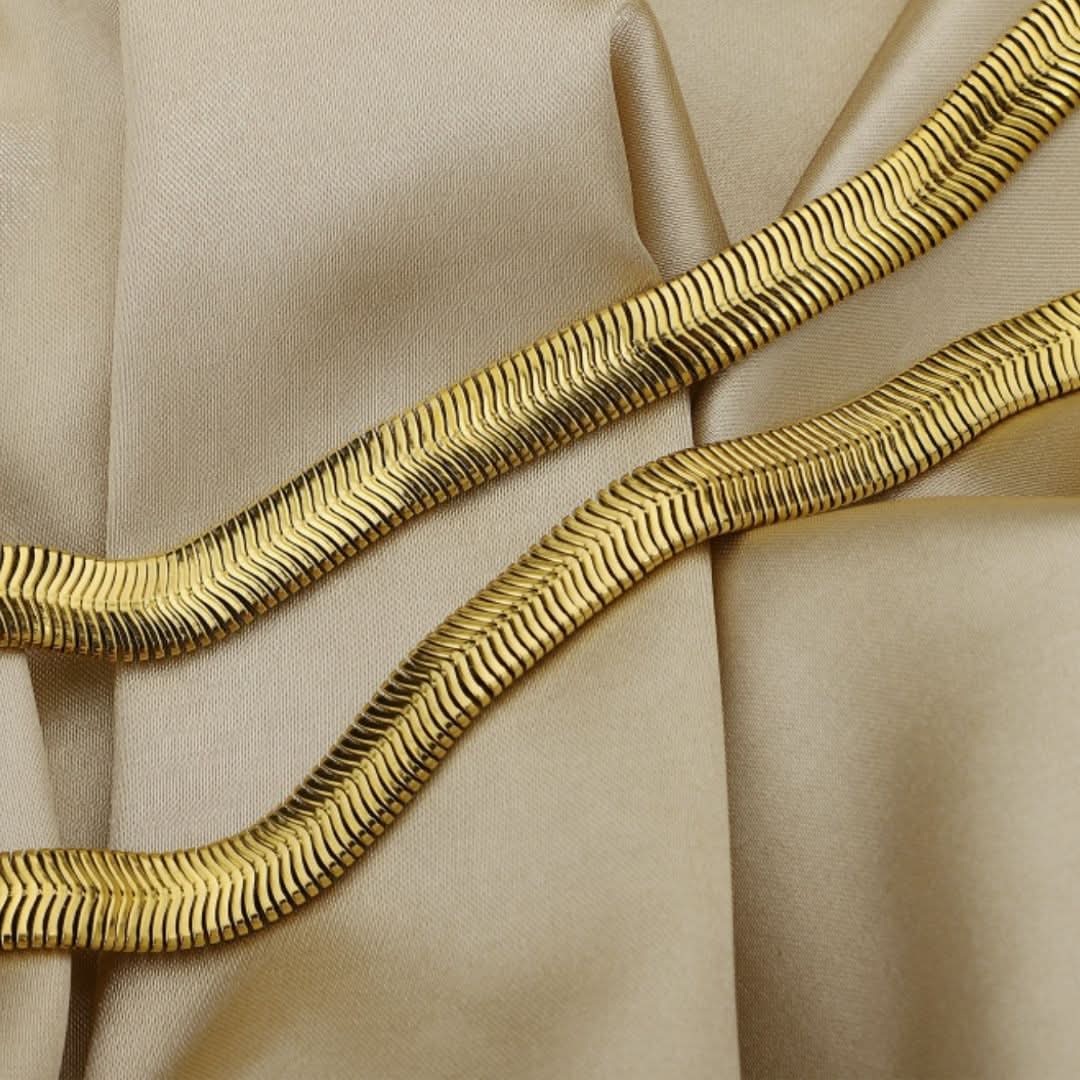 Chunky Snake Necklace Gold - Image 2