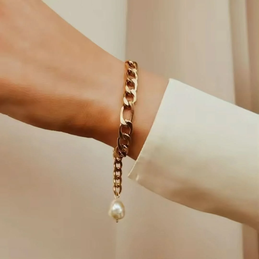 Figaro Bracelet Gold - Image 2