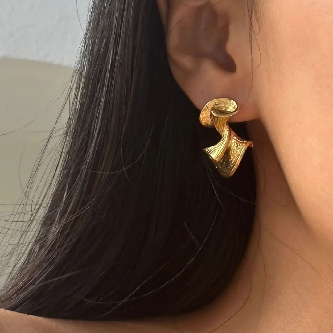 Hammered Twisted Earrings Gold - Image 3