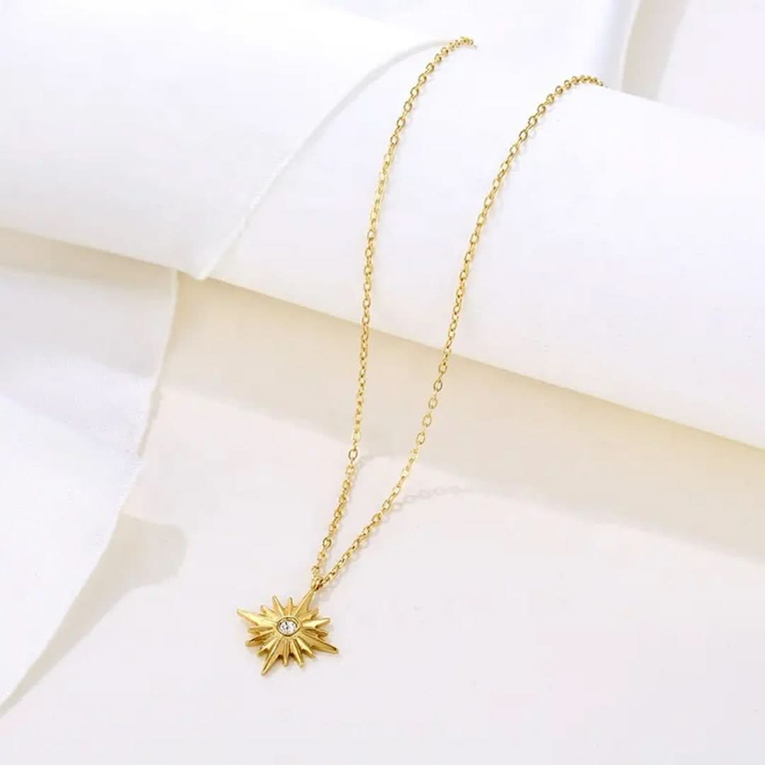 North Star Necklace Gold - Image 3