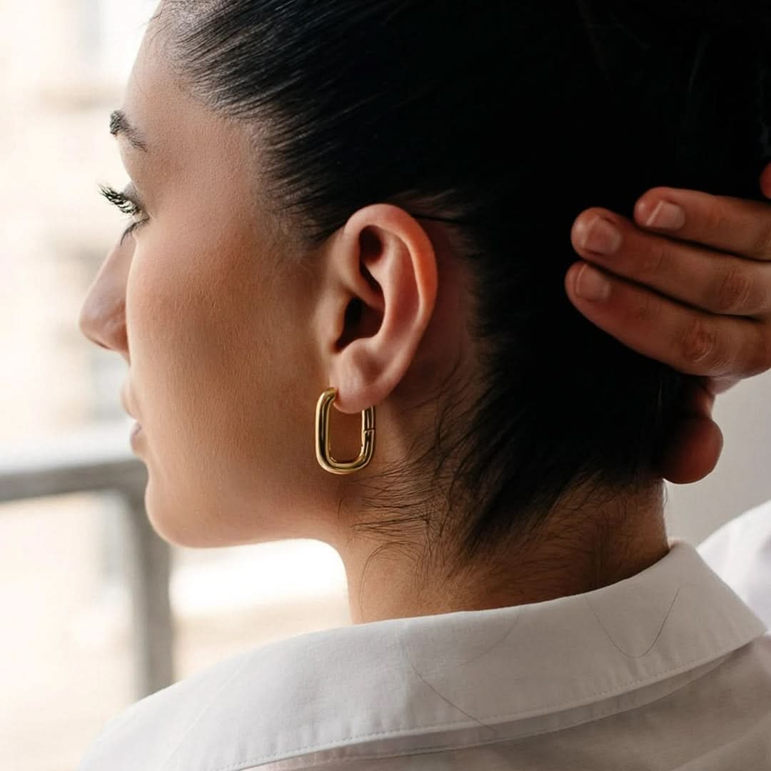 Oval Hoop Earrings Gold - Image 4