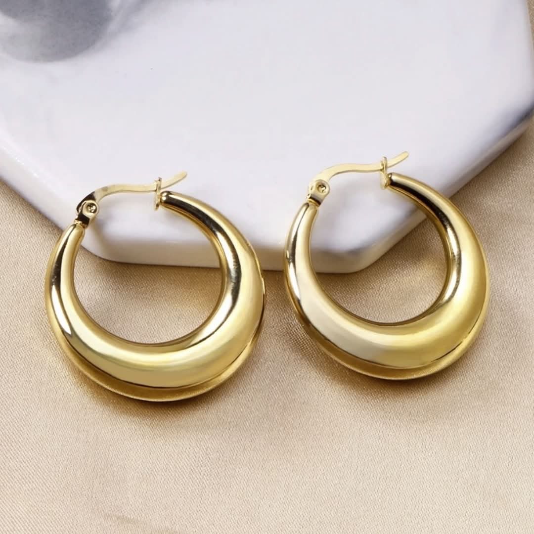 Vintage Hoop Earrings Gold - Image 3